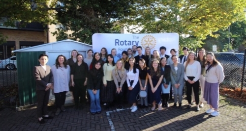 Groepsfoto met alle Rotary Scholars van London